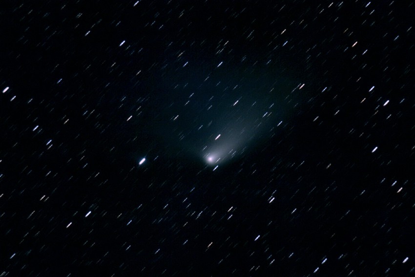 Panstarrs üstökös 2013. április 15. (UT):19:30, Tata, Canon 300D, ISO 800, 28 x 30 mp (Juhász András)